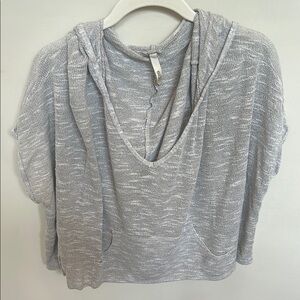 Elan Gray Dolman Sleeve Boxy Short Sleeve Sweater